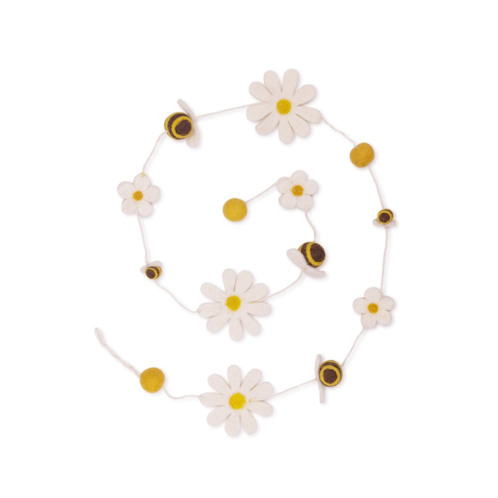 Felt garland daisies