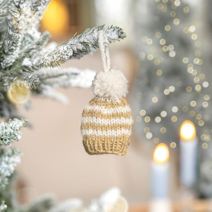 Hanger Muts Pompom - Diverse Kleuren