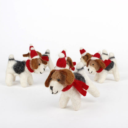 Vilten Hanger Hondje met Kerstmuts