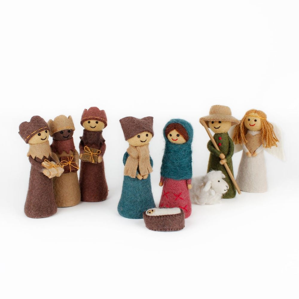 Nativity Scene Color, Large