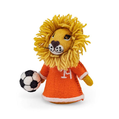 Oranje Voetbaldecoratie van Wolvilt – Handgemaakt & Duurzaam
