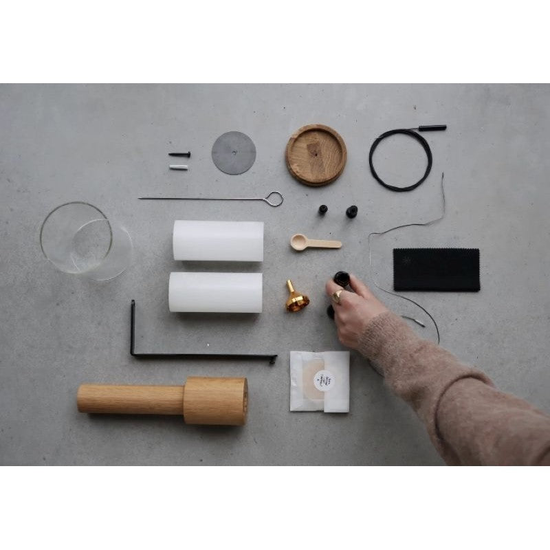 Bijzondere urn voor as met zwevende kaars